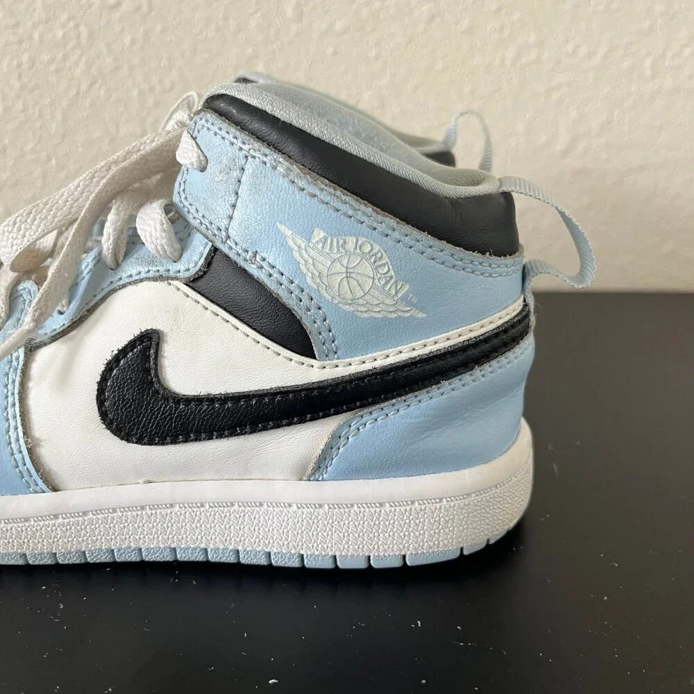 Nike Kids Air Jordan 1 Mid Ice Shoes Sneakers Size 13C Style 640737-401